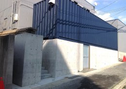 40フィートコンテナ倉庫の外観