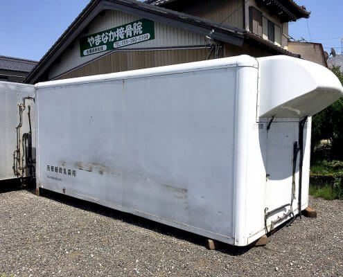 中古トラック箱D4500正面