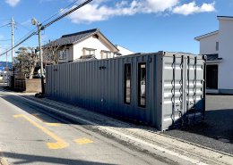 長野県上伊那郡箕輪町のタイヤショップ　裏側