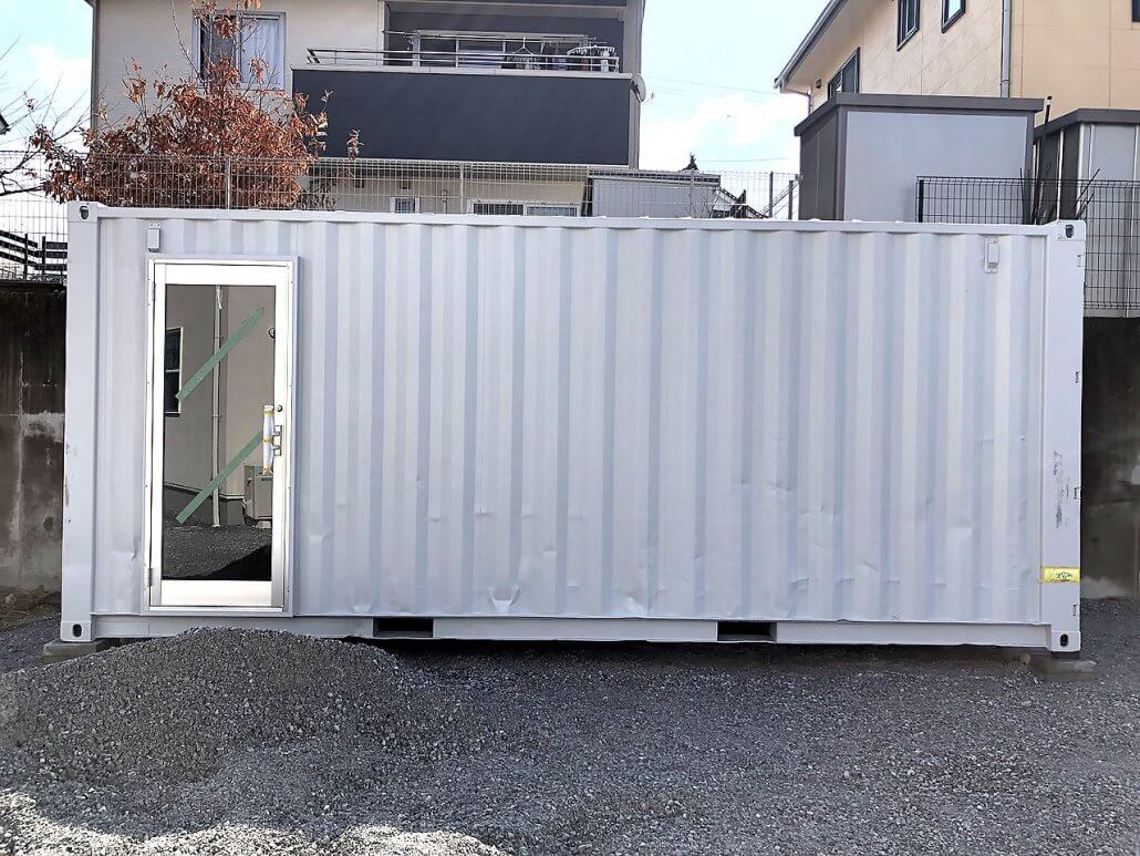 ご自宅の庭に事務所型コンテナハウス兼倉庫として設置 Ats Japan