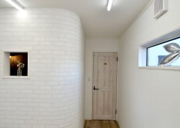 美容室コンテナハウスWHITE 内観４