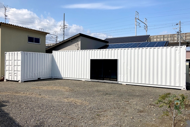 20ft+40ftHCの組み合わせ！L字コンテナ倉庫（岐阜県）　全景